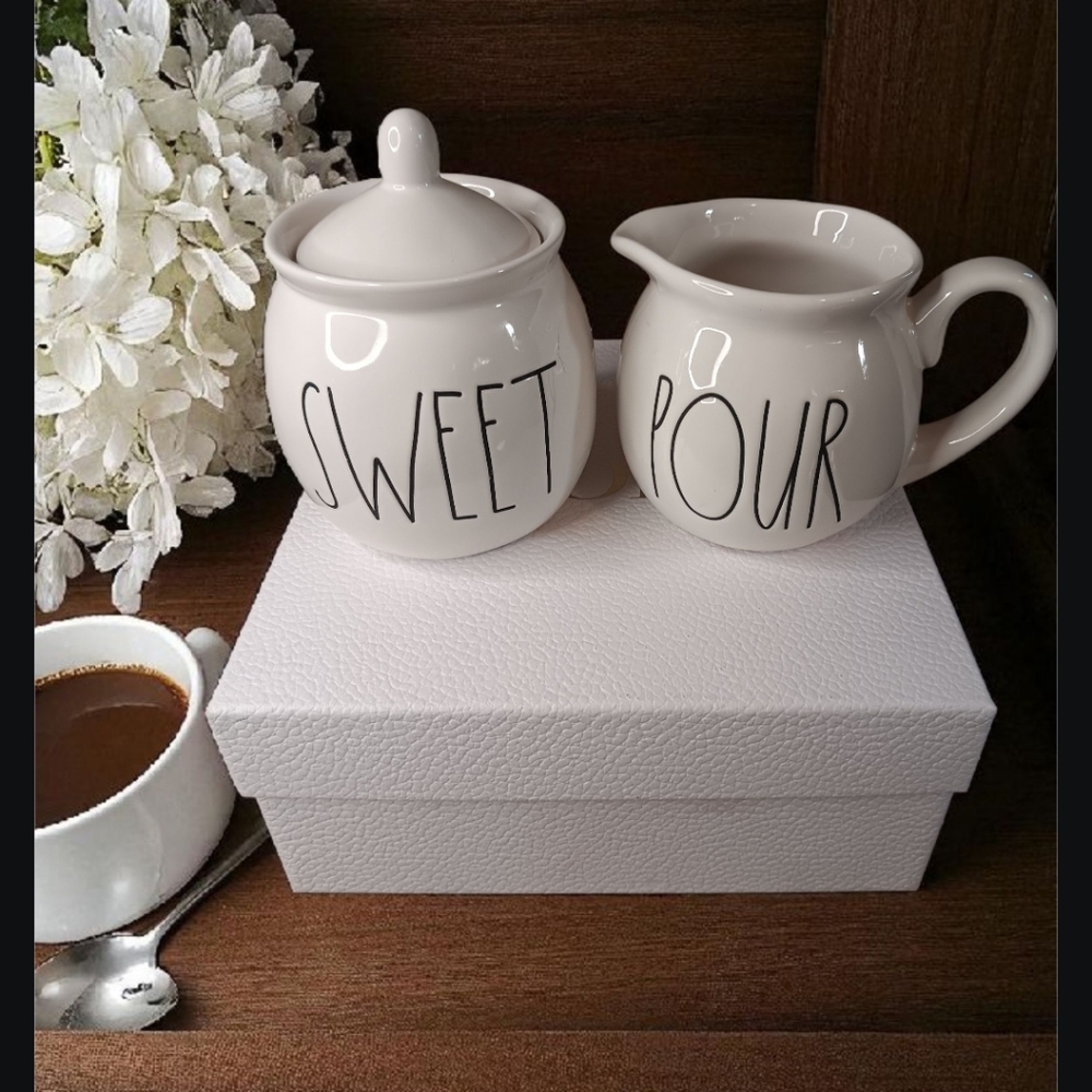 Rae Dunn Cream and Sugar Set - Cream